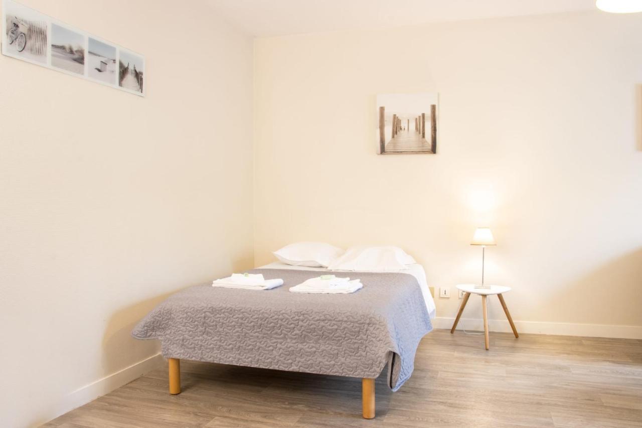 Apartament Le 12 Carnot - Serenite Assuree Dans Ce Grand Studio Poitiers Zewnętrze zdjęcie