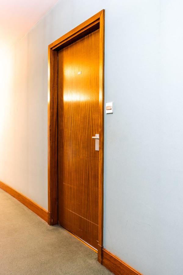 Apartament Le 12 Carnot - Serenite Assuree Dans Ce Grand Studio Poitiers Zewnętrze zdjęcie